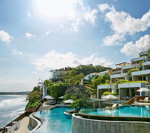 dont know which luxury stay is the best in bali? our private tour service include the best accommodation curation for you